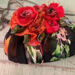 Mary Frances floral purse
